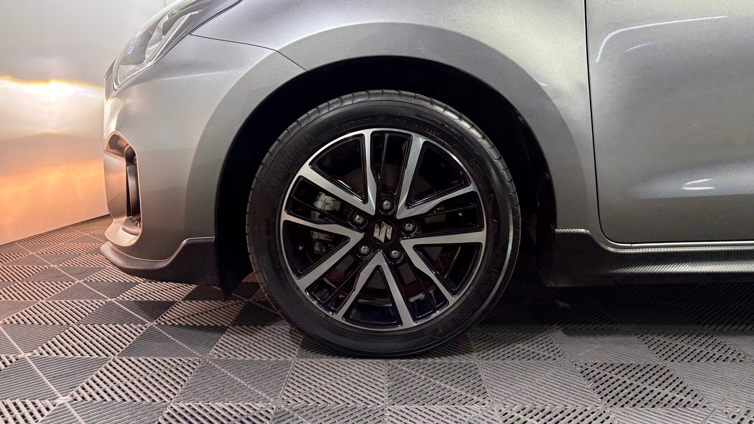Suzuki Swift — foto 19 de 22