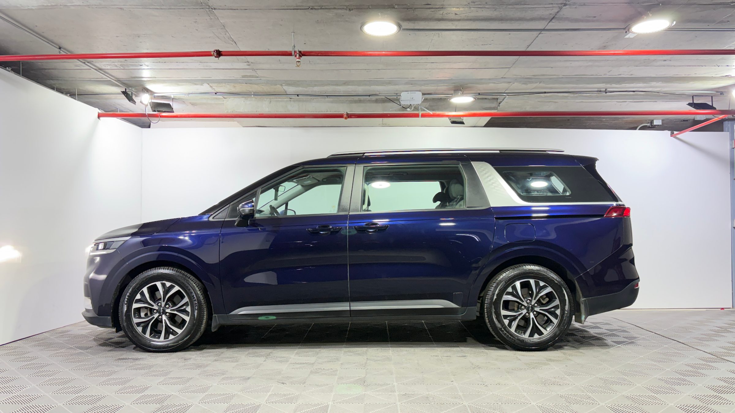 KIA Carnival — foto 4 de 23