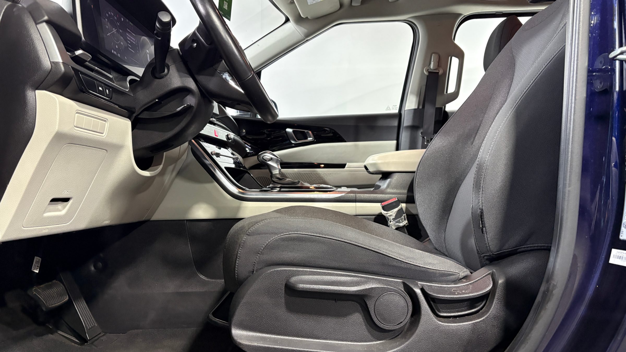 KIA Carnival — foto 10 de 23