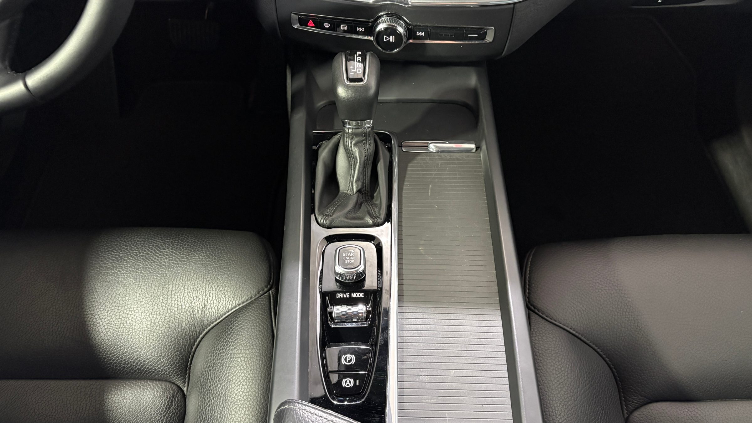 Volvo XC60 — foto 16 de 21
