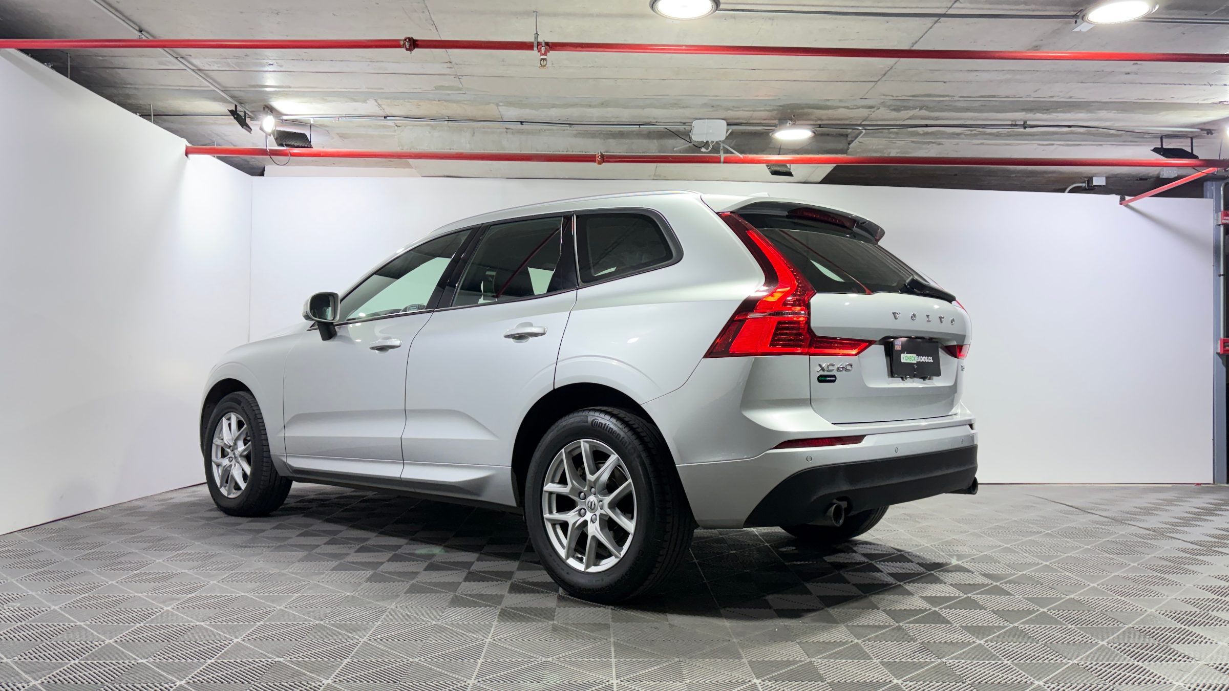 Volvo XC60 — foto 5 de 21