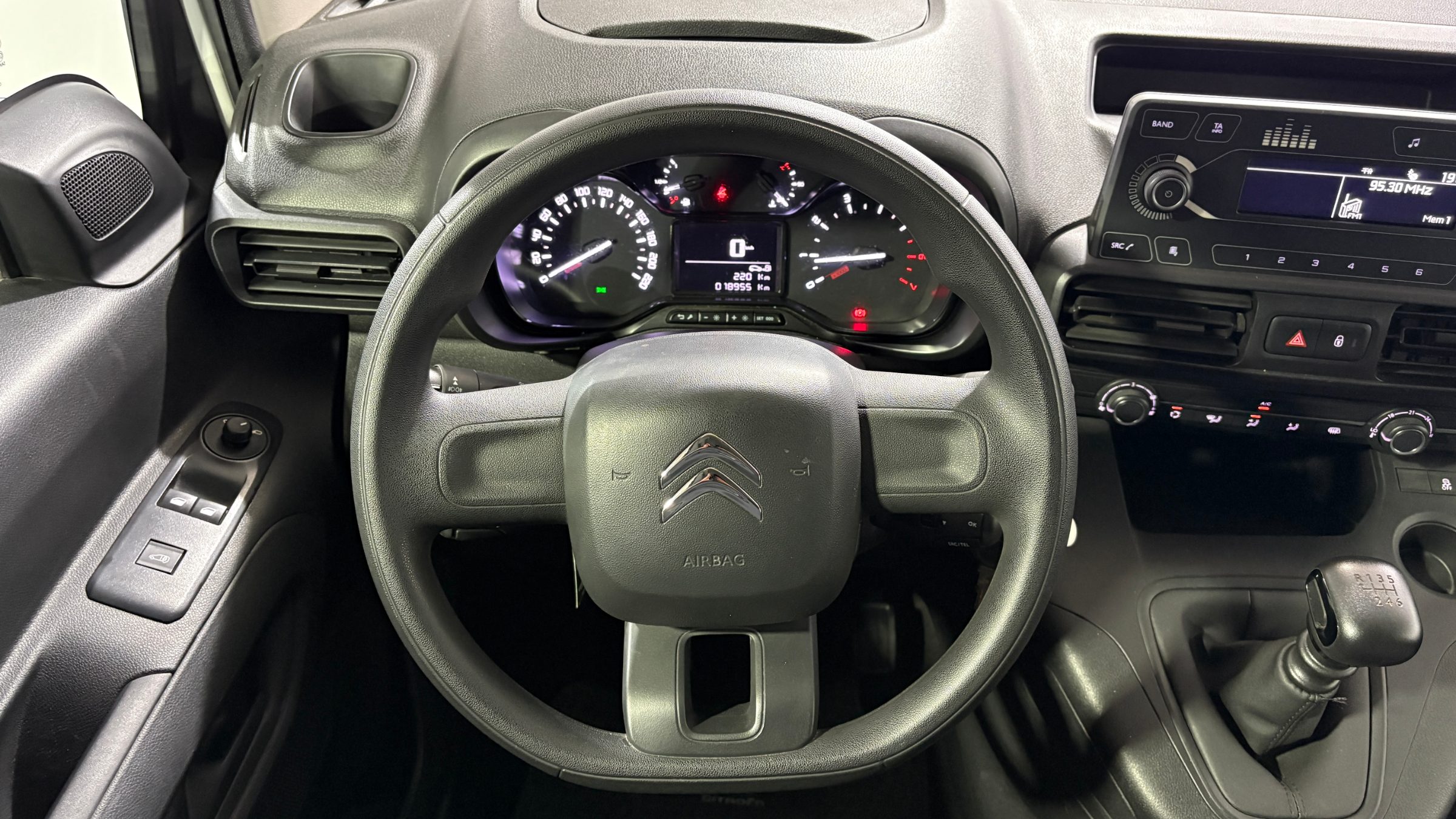 Citroën Berlingo — foto 12 de 19