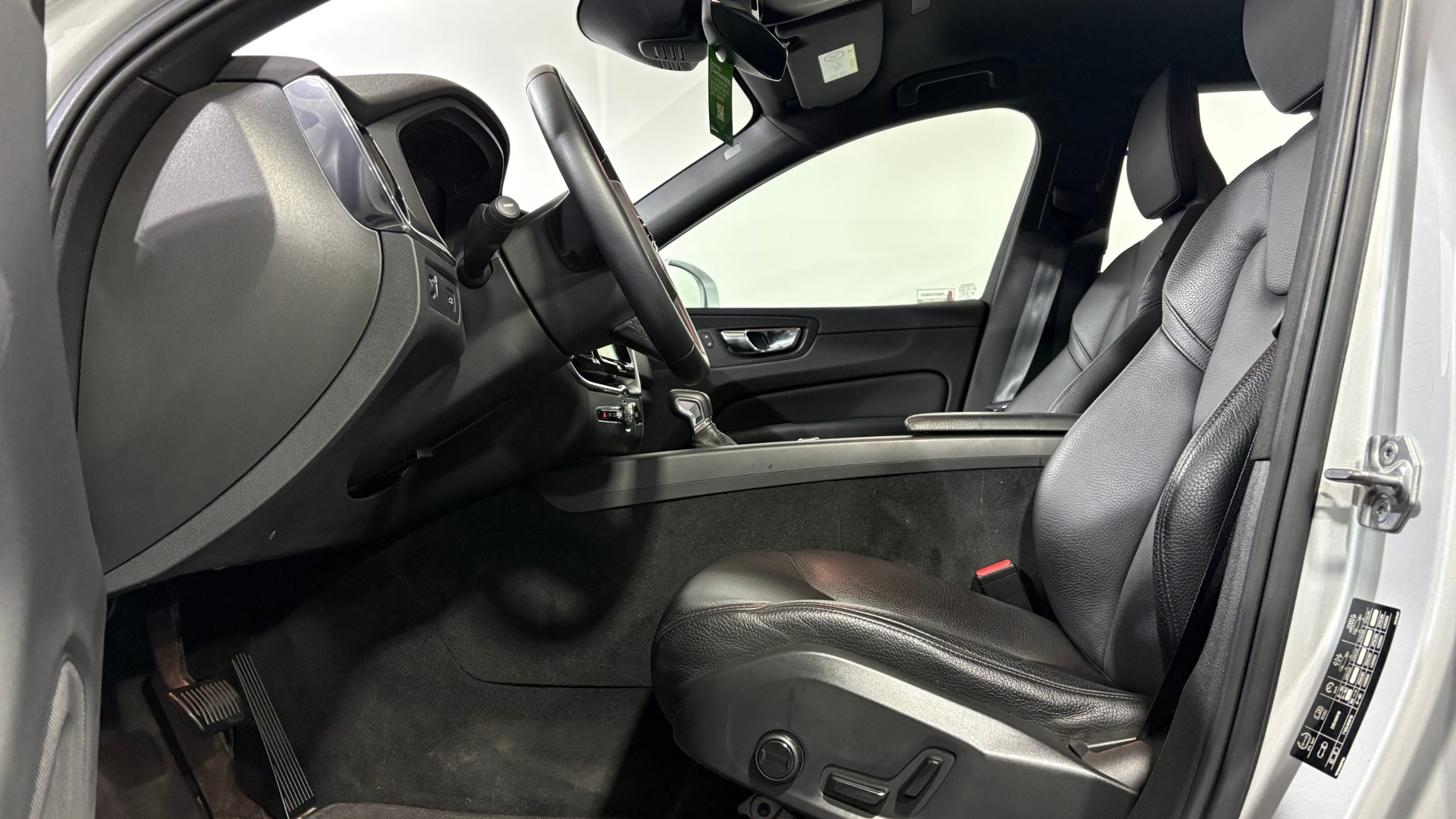 Volvo XC60 — foto 10 de 21