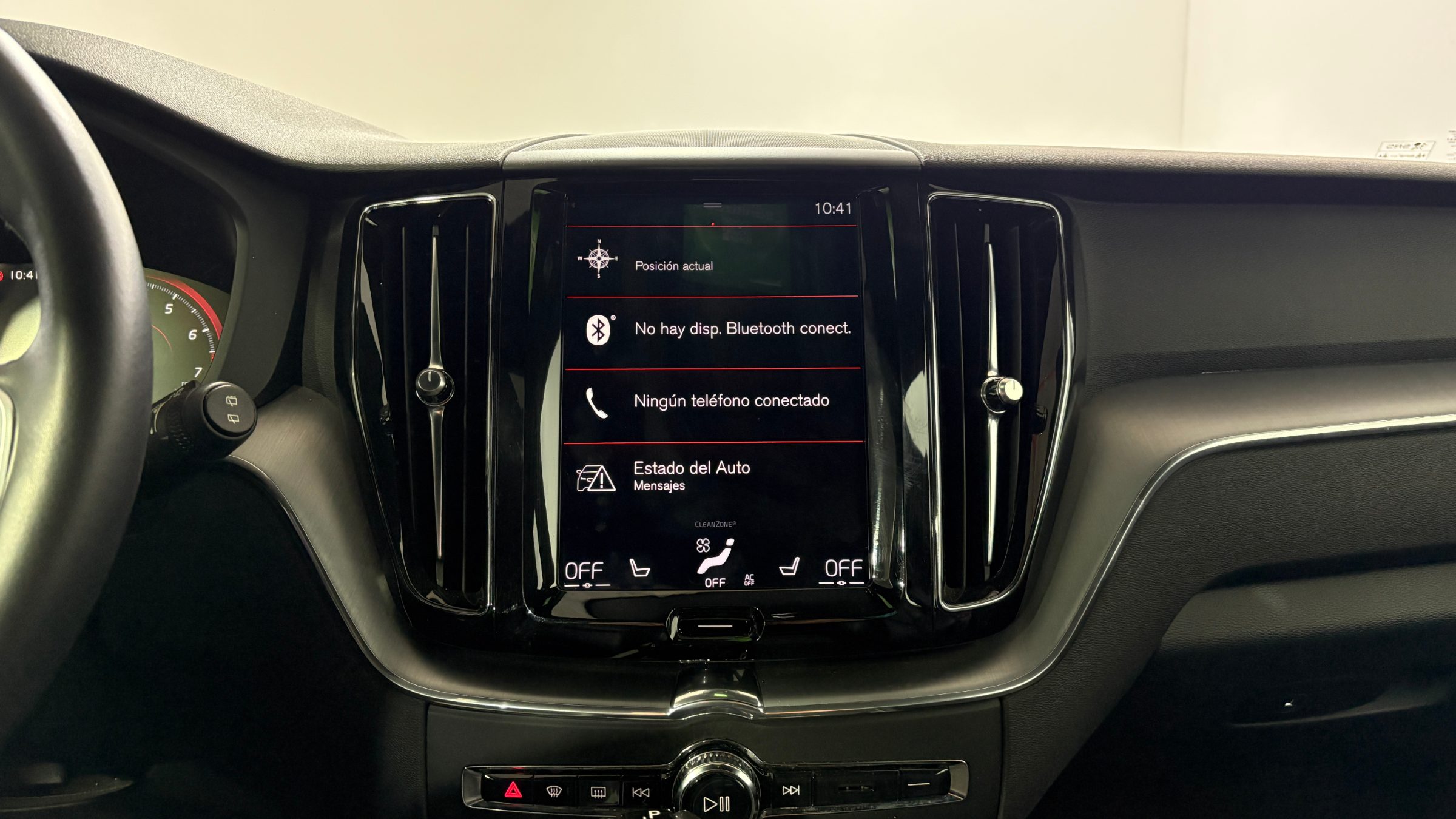 Volvo XC60 — foto 17 de 21