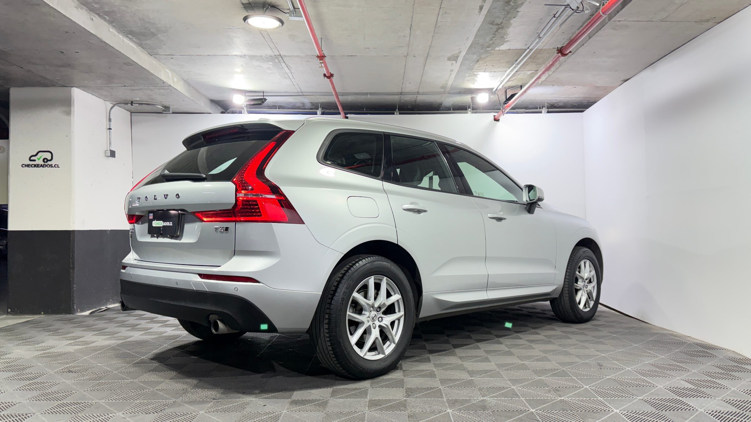 Volvo XC60 — foto 7 de 21