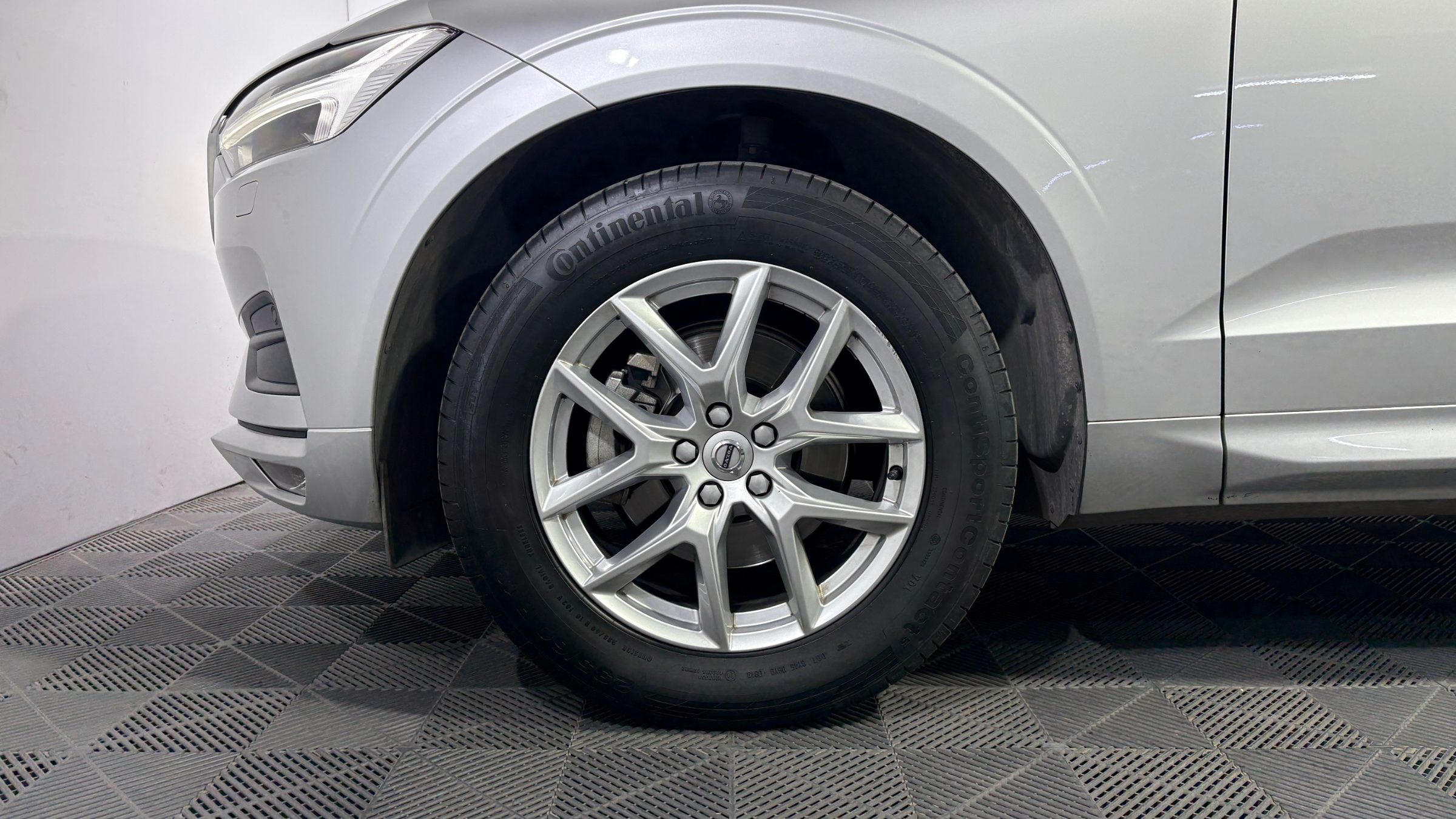Volvo XC60 — foto 20 de 21