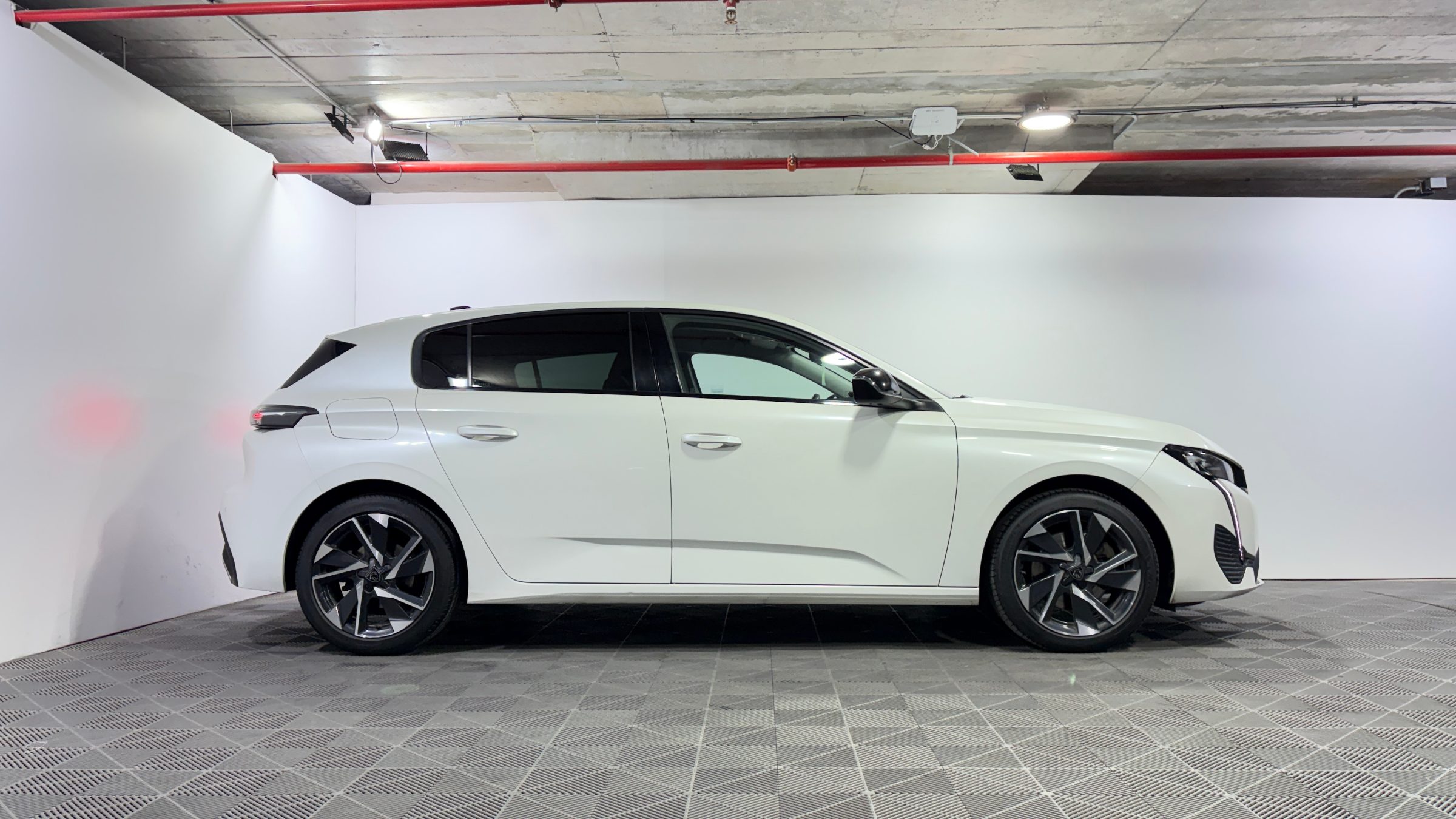 Peugeot 308 — foto 6 de 21