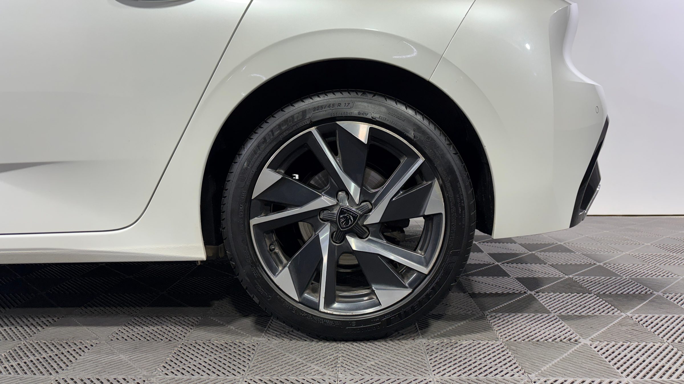 Peugeot 308 — foto 21 de 21