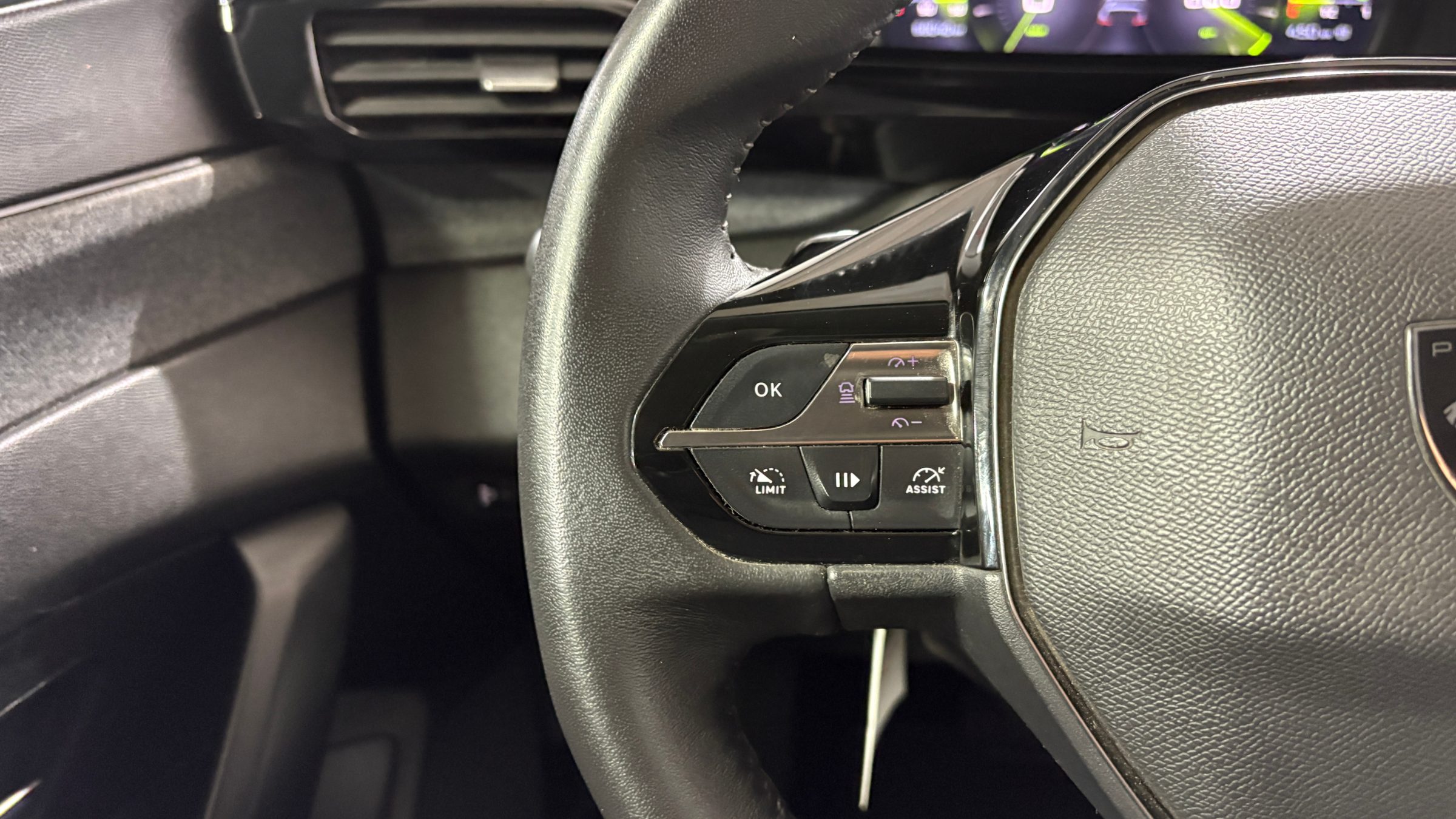 Peugeot 308 — foto 14 de 21