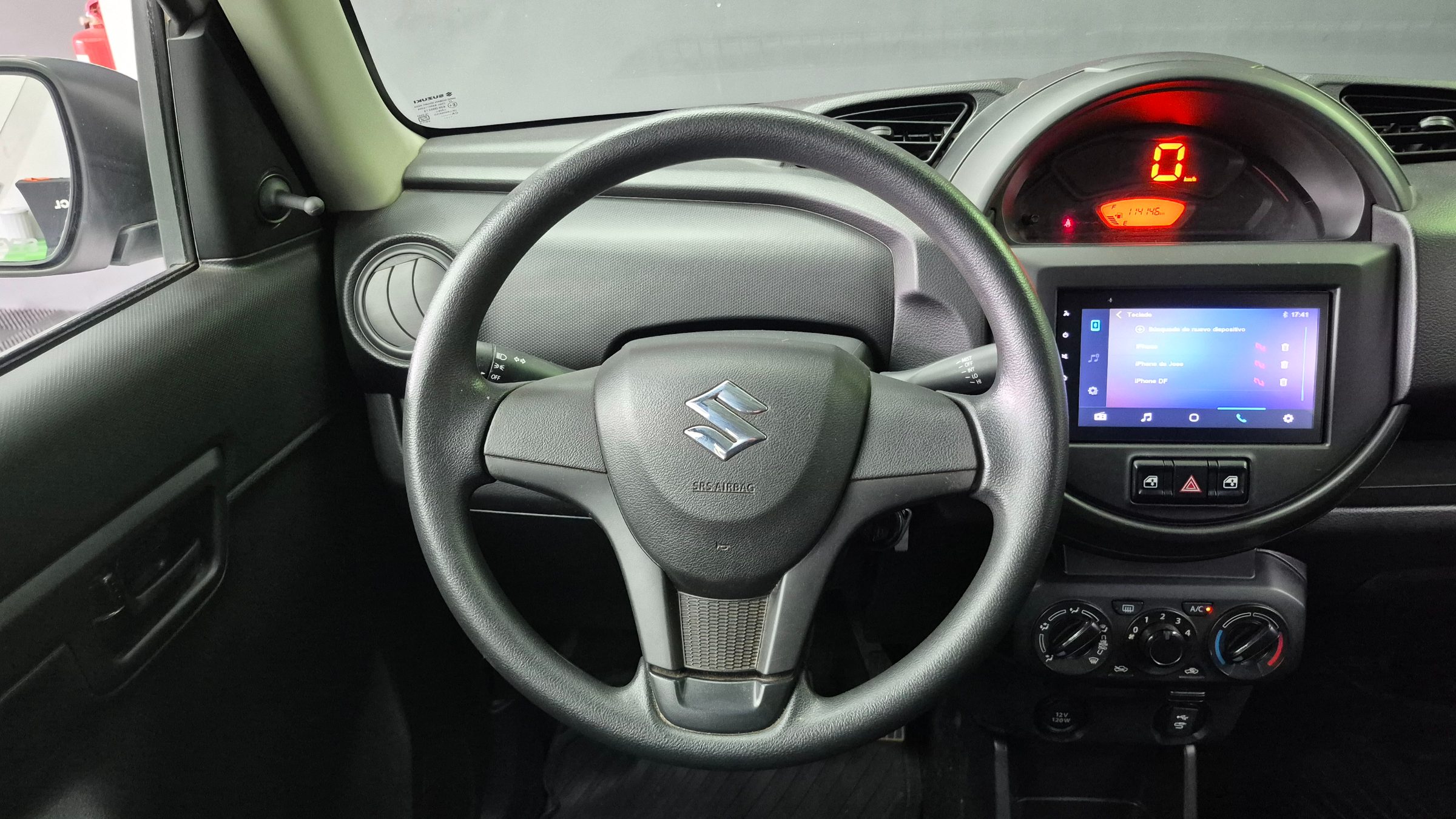 Suzuki S-Presso — foto 13 de 20