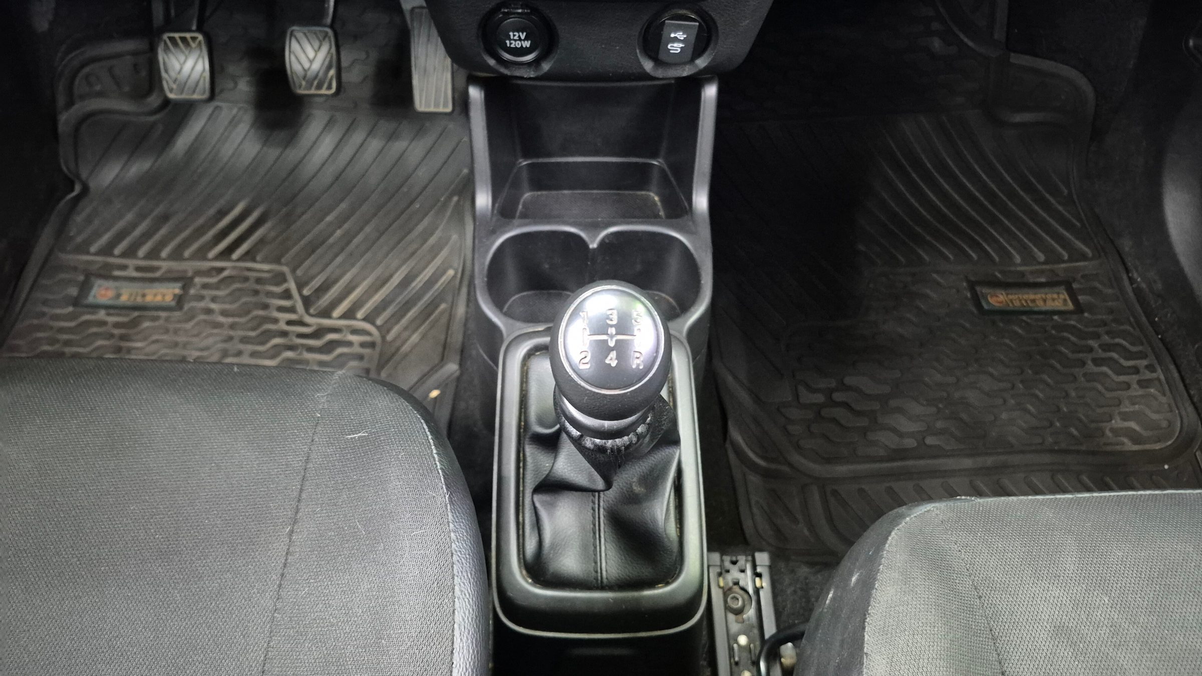 Suzuki S-Presso — foto 14 de 20
